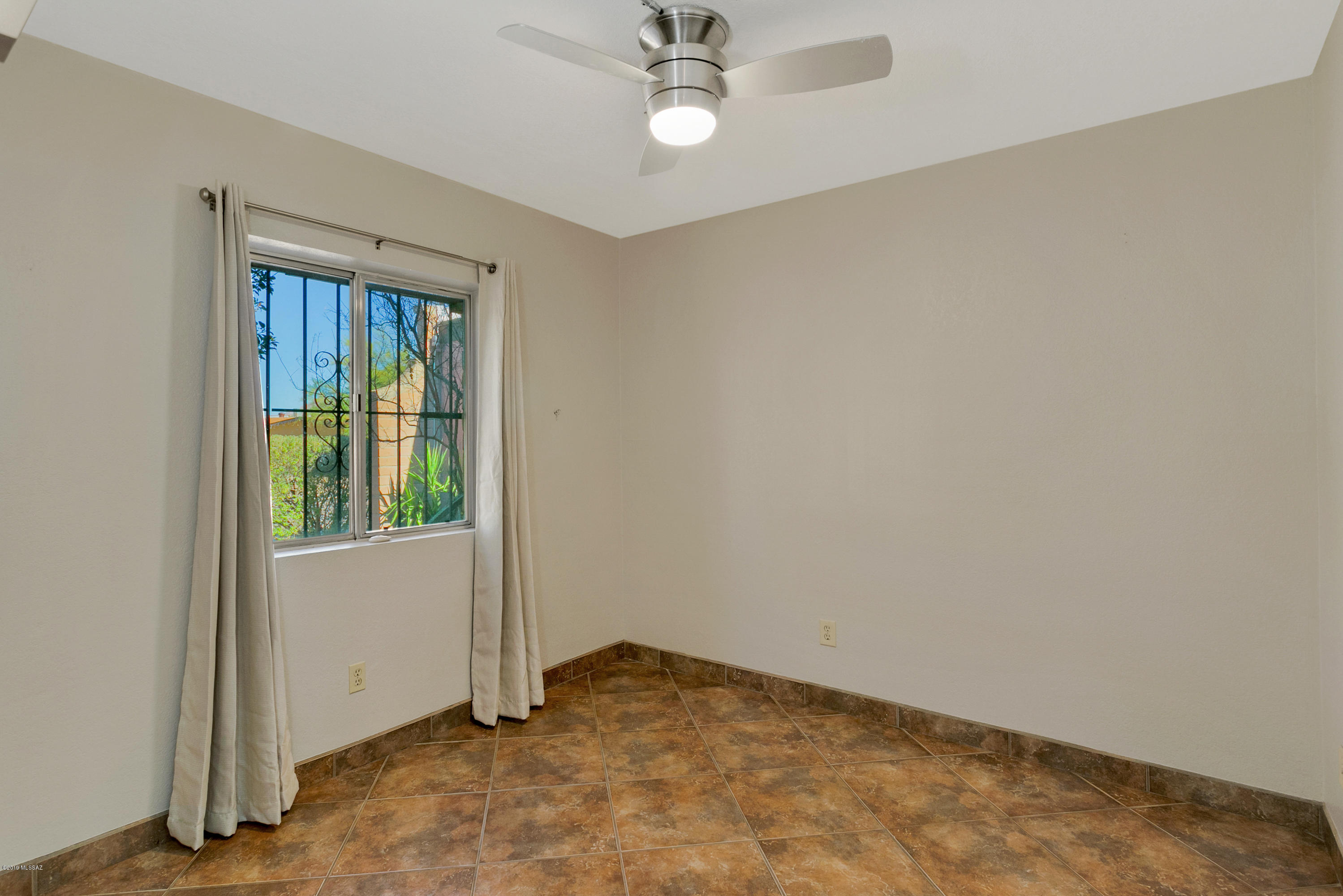 2125 Tanglewood Drive Tucson, AZ 85745 - Photo 11 of 24