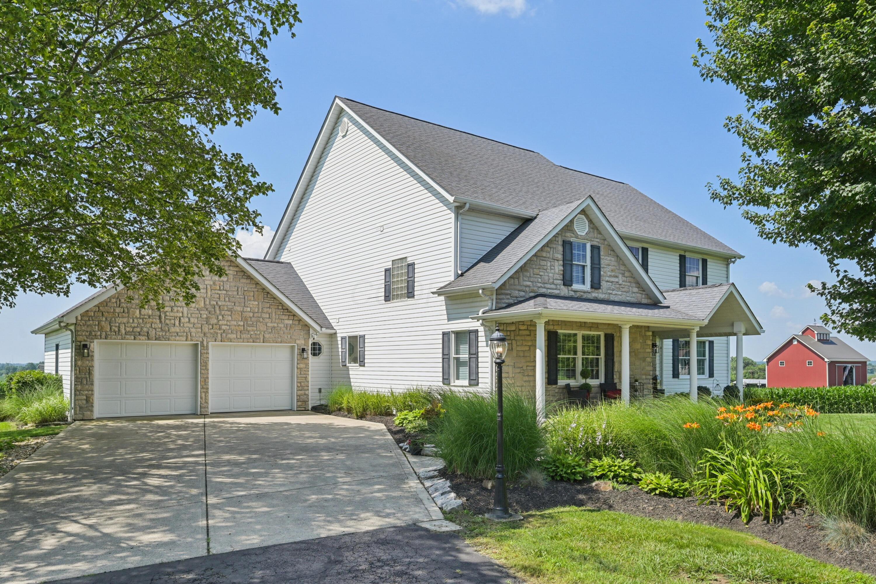 564 National Road Southeast Hebron, OH 43025 - Photo 4 of 106 Front