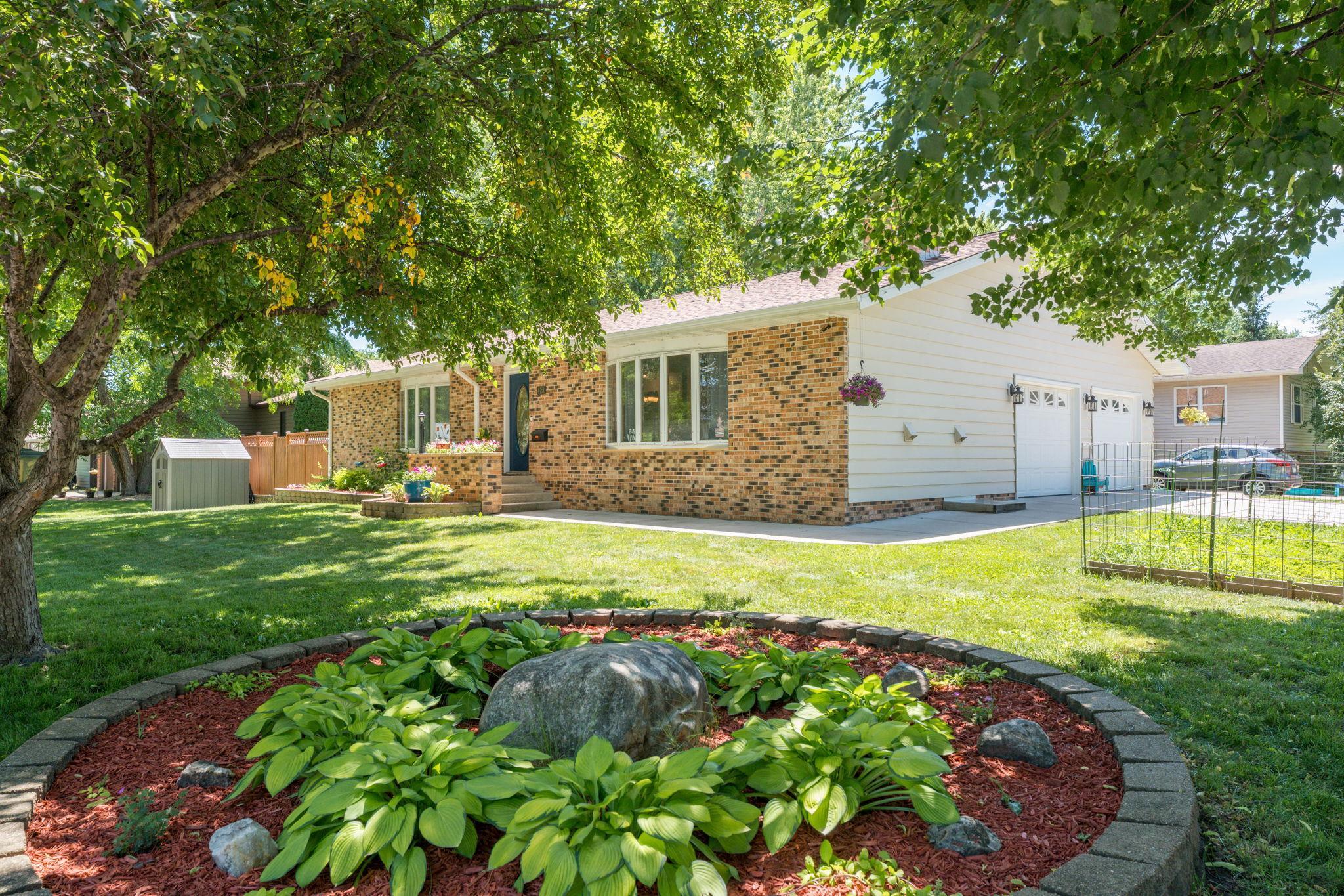 428 West Swift Street St. Peter, MN 56082 - Photo 4 of 46