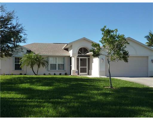 554 Southwest Aster Road Port St. Lucie, FL 34953 - Photo 1 of 10 Primary Photo