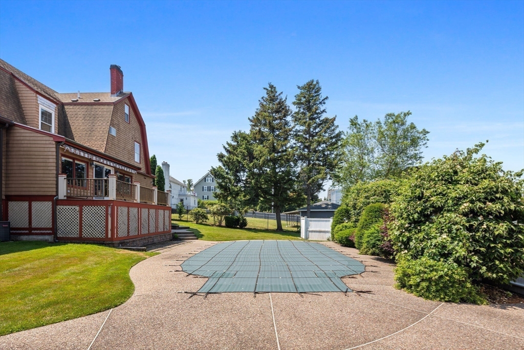 372 Ocean Avenue Marblehead, MA 01945 - Photo 23 of 29