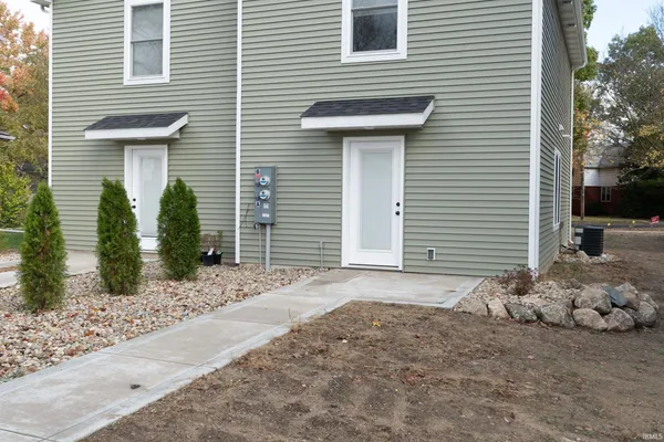 $195,000 | 1119 Edwardsburg Avenue, Elkhart, IN 46514
