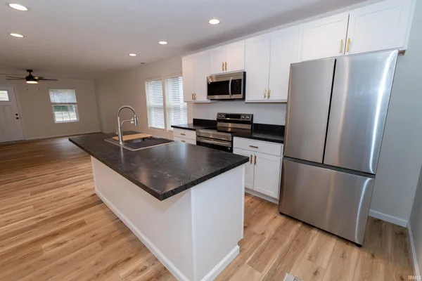 $195,000 | 1119 Edwardsburg Avenue, Elkhart, IN 46514