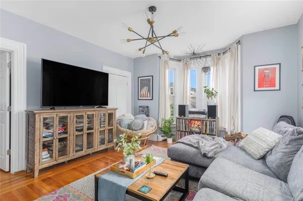 $3,000 | 50 Padelford Street, Unit 1, Providence, RI 02906