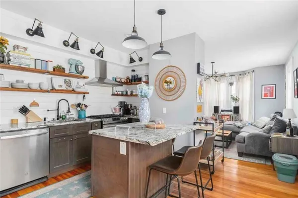 $3,000 | 50 Padelford Street, Unit 1, Providence, RI 02906