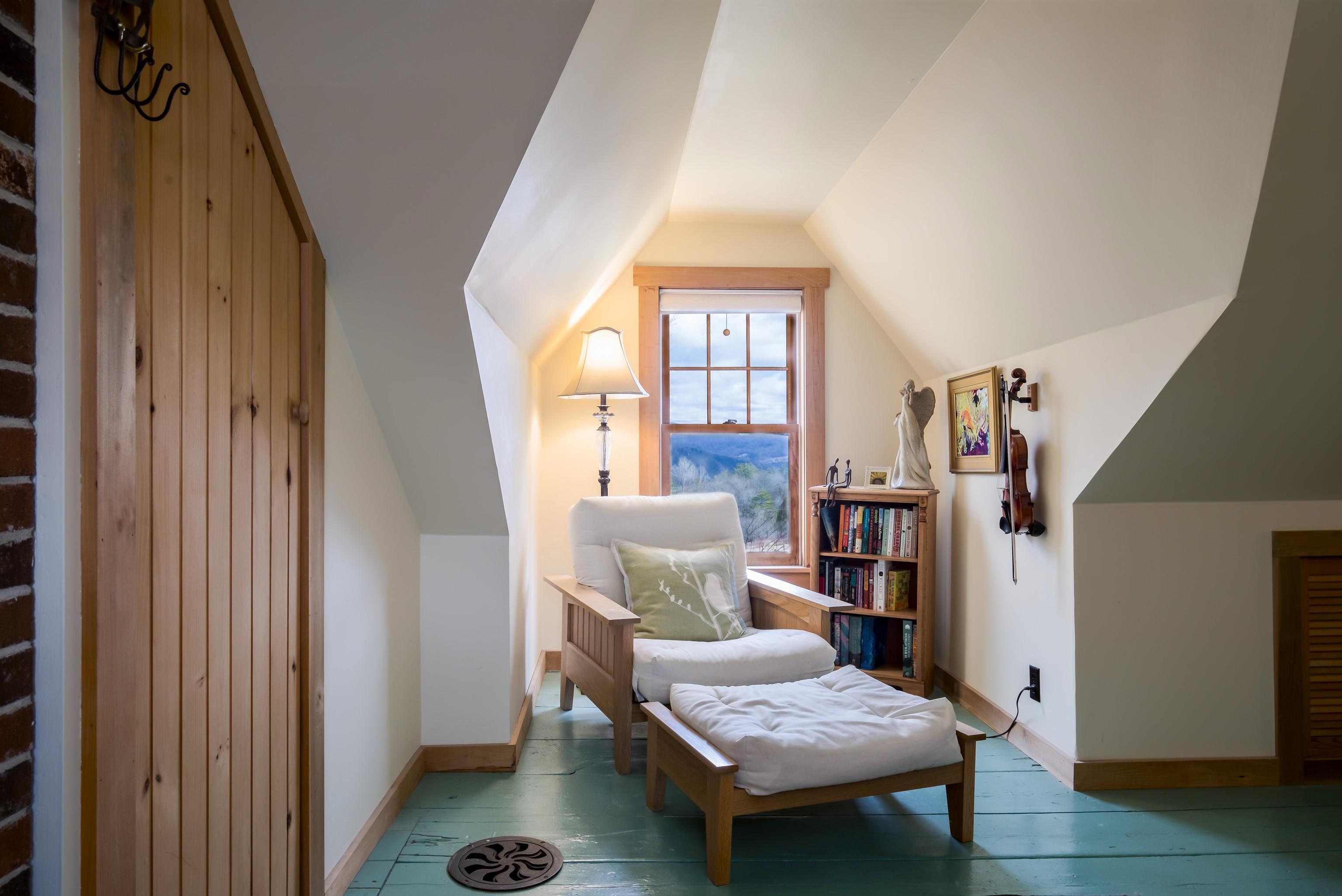 51 Hook Road Chelsea, VT 05038 - Photo 6 of 36