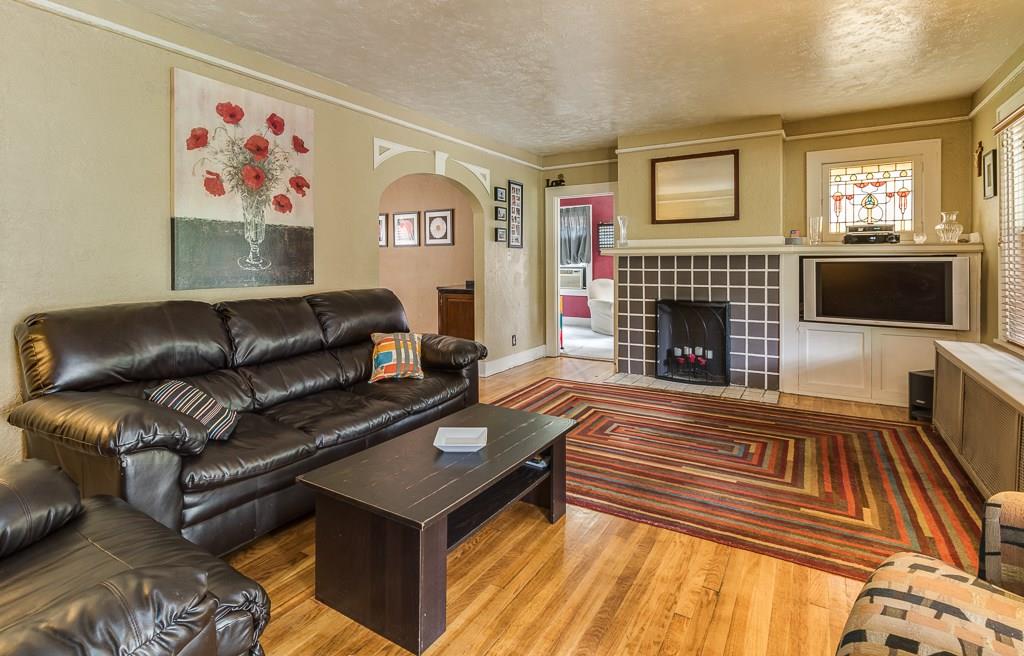 459 Beverly Road Pittsburgh, PA 15216 - Photo 5 of 24 Gallery Image 5