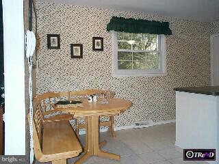 402 Berkley Road Exton, PA 19341 - Photo 4 of 6 Gallery Image 4