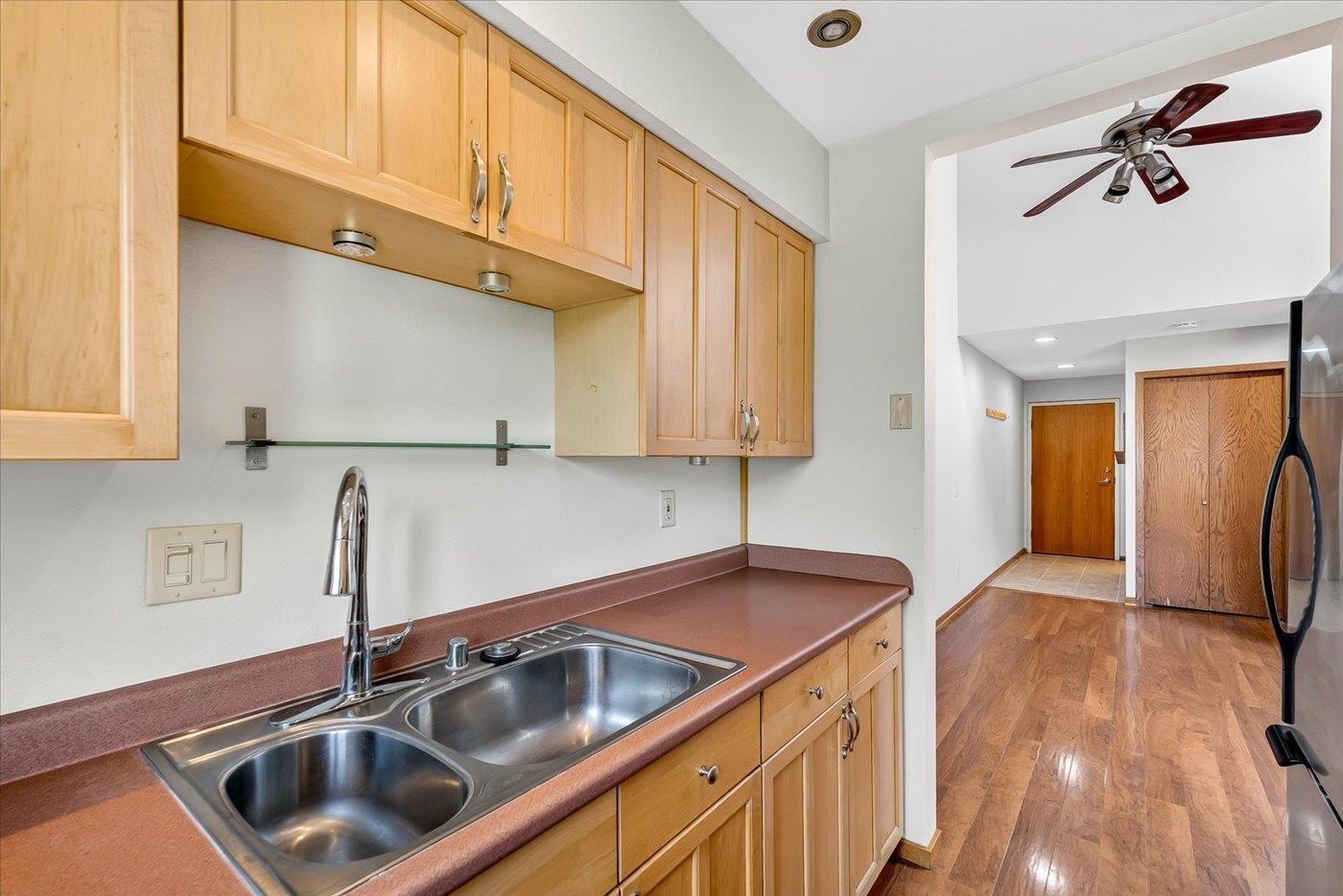 311 Forest Street, Unit 2B Madison, WI 53726 - Photo 15 of 38