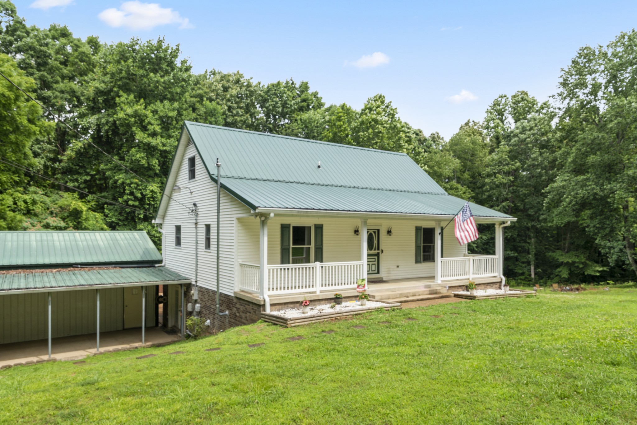 207 Robinson Road Dickson, TN 37055 - Photo 3 of 56