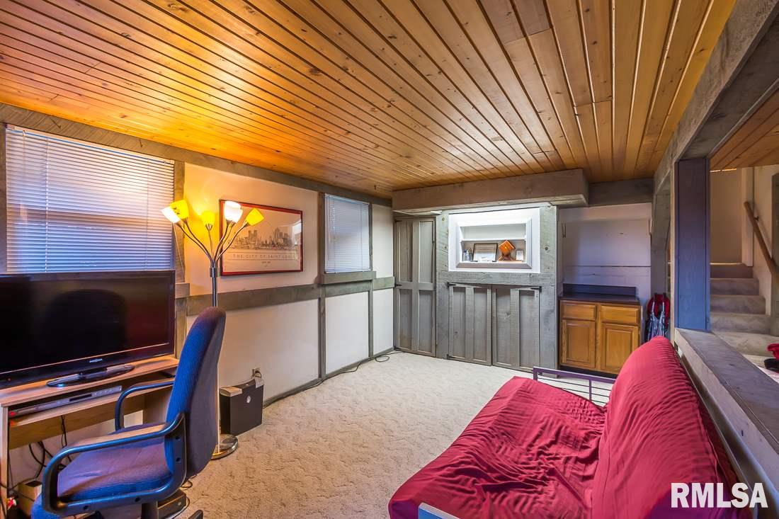 1717 Middle Road Bettendorf, IA 52722 - Photo 5 of 13 Gallery Image 5