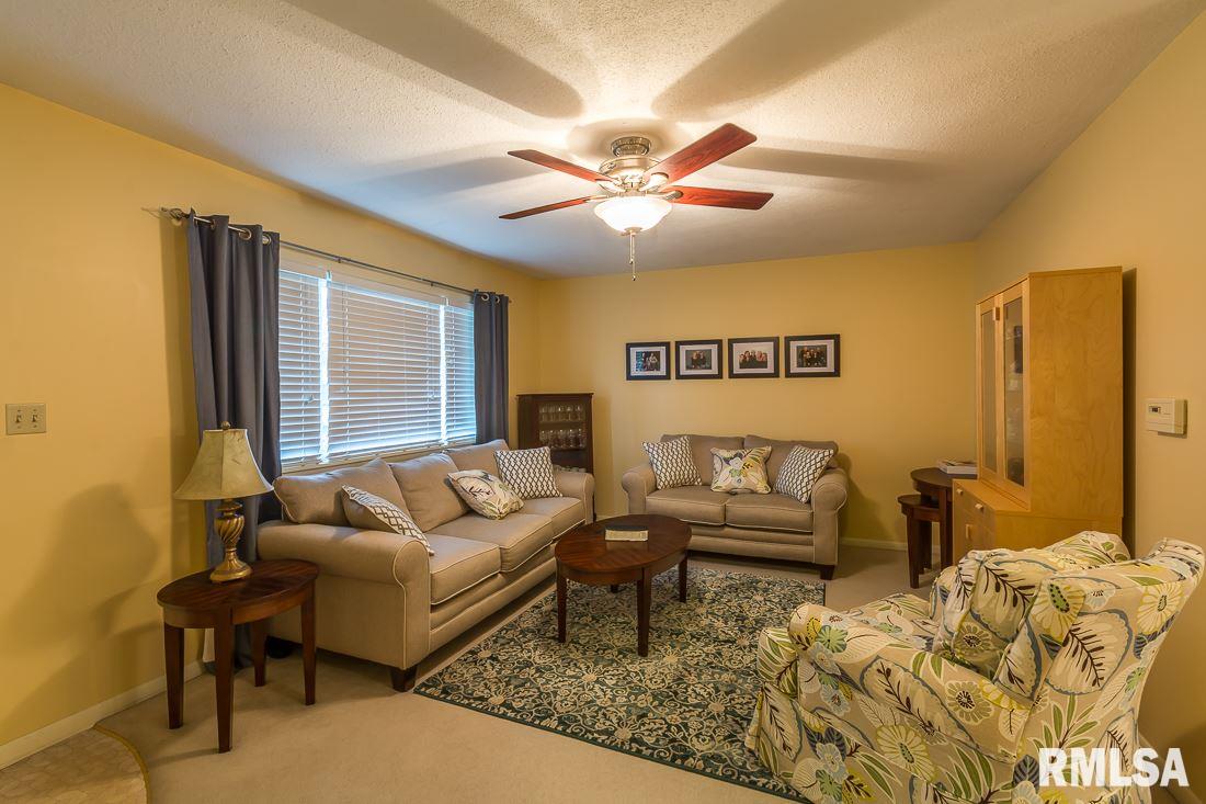 1717 Middle Road Bettendorf, IA 52722 - Photo 8 of 13 Gallery Image 8