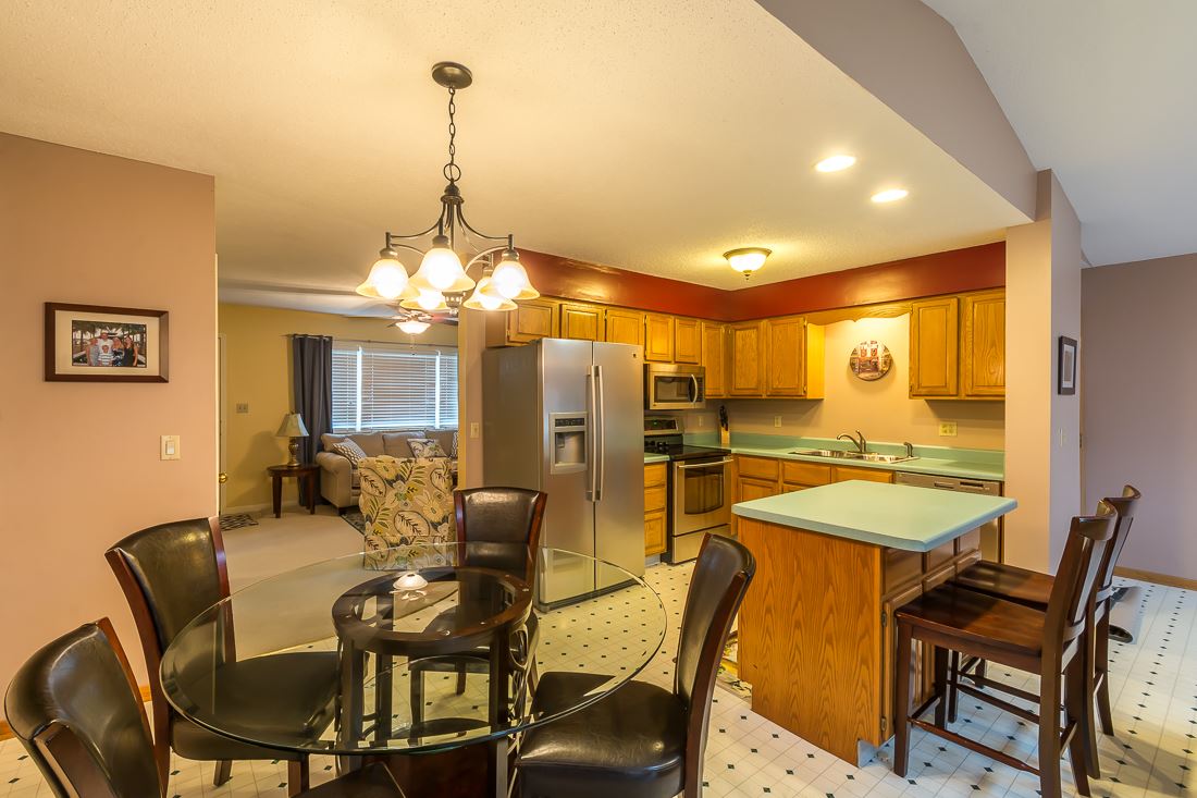 1717 Middle Road Bettendorf, IA 52722 - Photo 10 of 13 Gallery Image 10