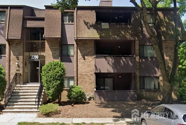$241,000 | 2231 Old Stone Mill Drive, Cranbury, NJ 08512