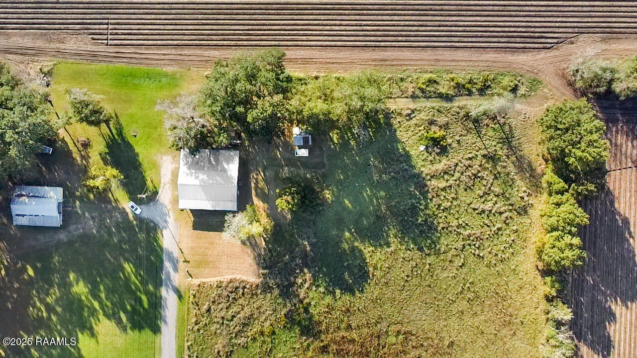 3008 Buster Road Abbeville, LA 70510 - Photo 3 of 22 2025-10-27-16-40-05-975