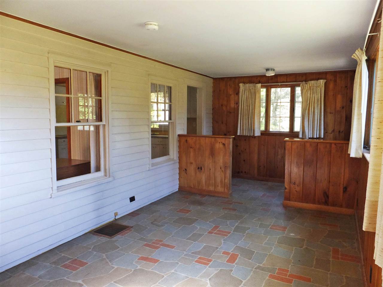 3 Meeting House Road Rockingham, VT 05101 - Photo 4 of 10