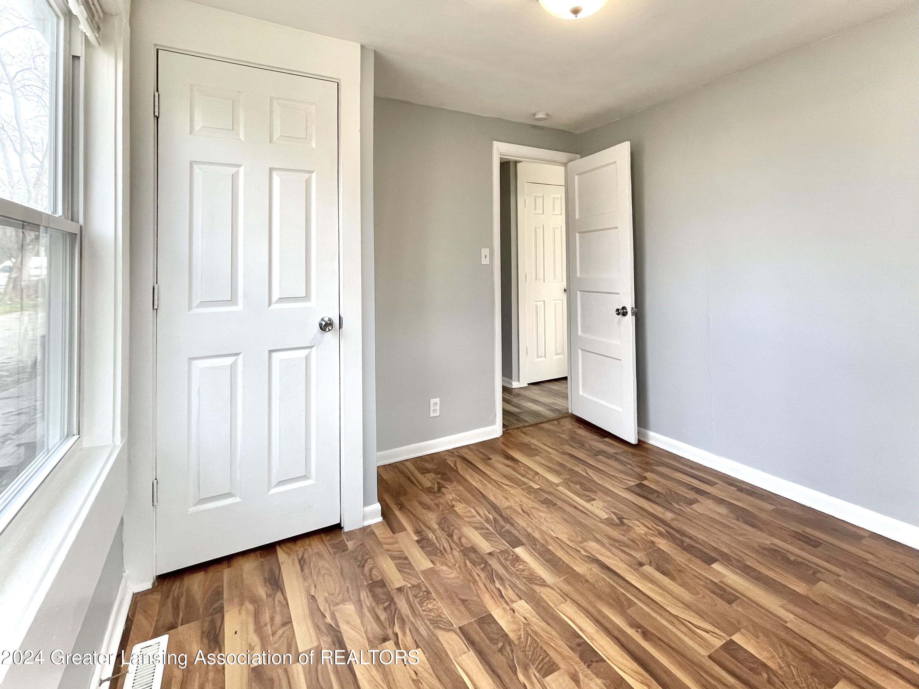 5316 South Waverly Road Lansing, MI 48911 - Photo 12 of 21 Bedroom 2