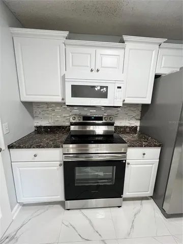 $130,000 | 3550 Tobago Lane, Unit 304, Tampa, FL 33614