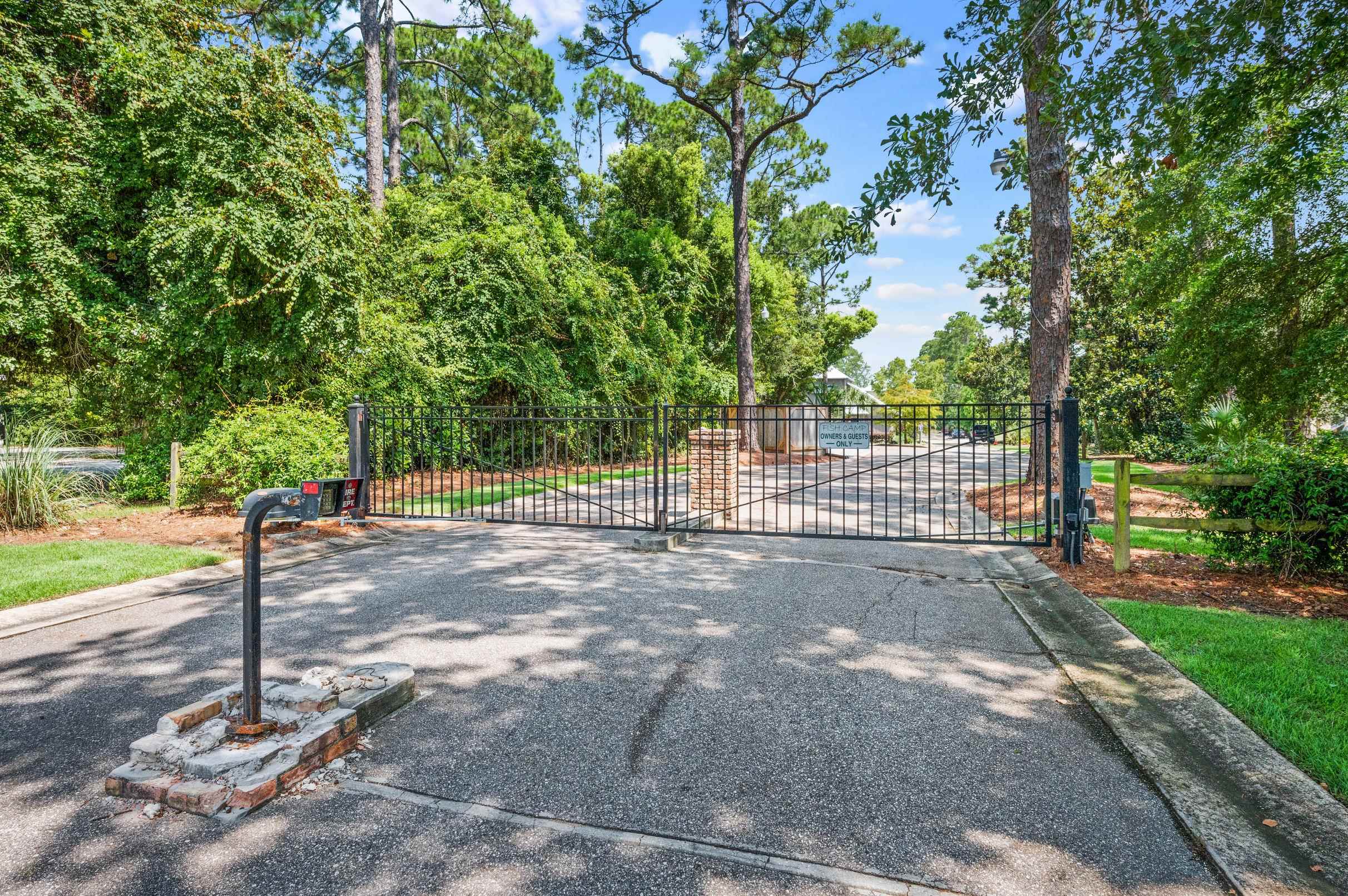 25773 Canal Road, Unit 18 Orange Beach, AL 36561 - Photo 30 of 44 Fence