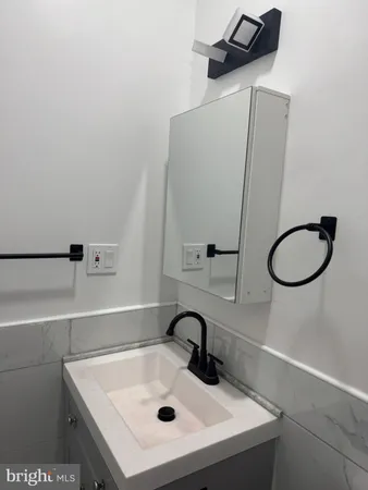 $2,800 | 312 East 25th Street, Baltimore, MD 21218