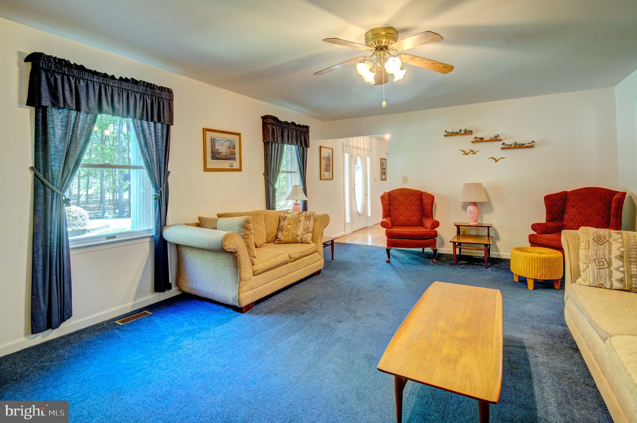 6380 Shady Side Road Shady Side, MD 20764 - Photo 45 of 95 Family room