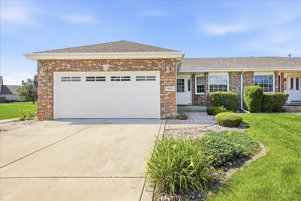 $409,000 | 1001 Freedom Circle North, Crown Point, IN 46307