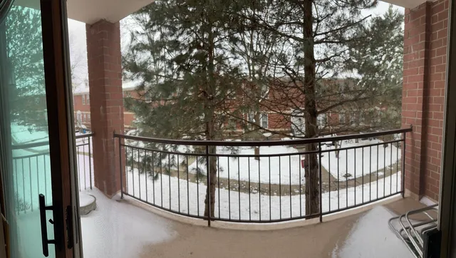 $374,900 | 5105 Madison Street, Unit 1206, Skokie, IL 60077