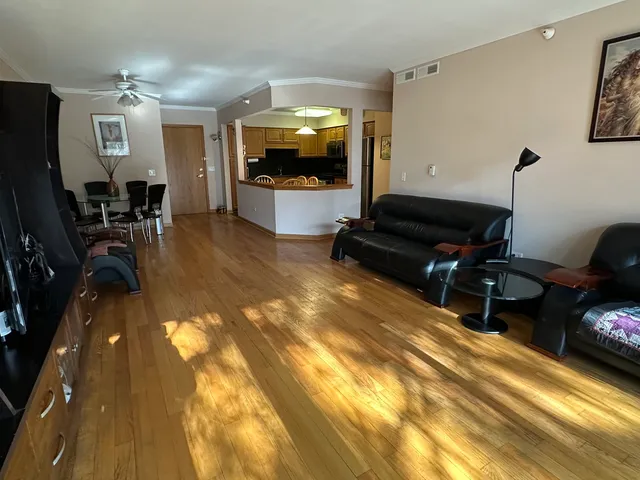 $374,888 | 5105 Madison Street, Unit 1206, Skokie, IL 60077