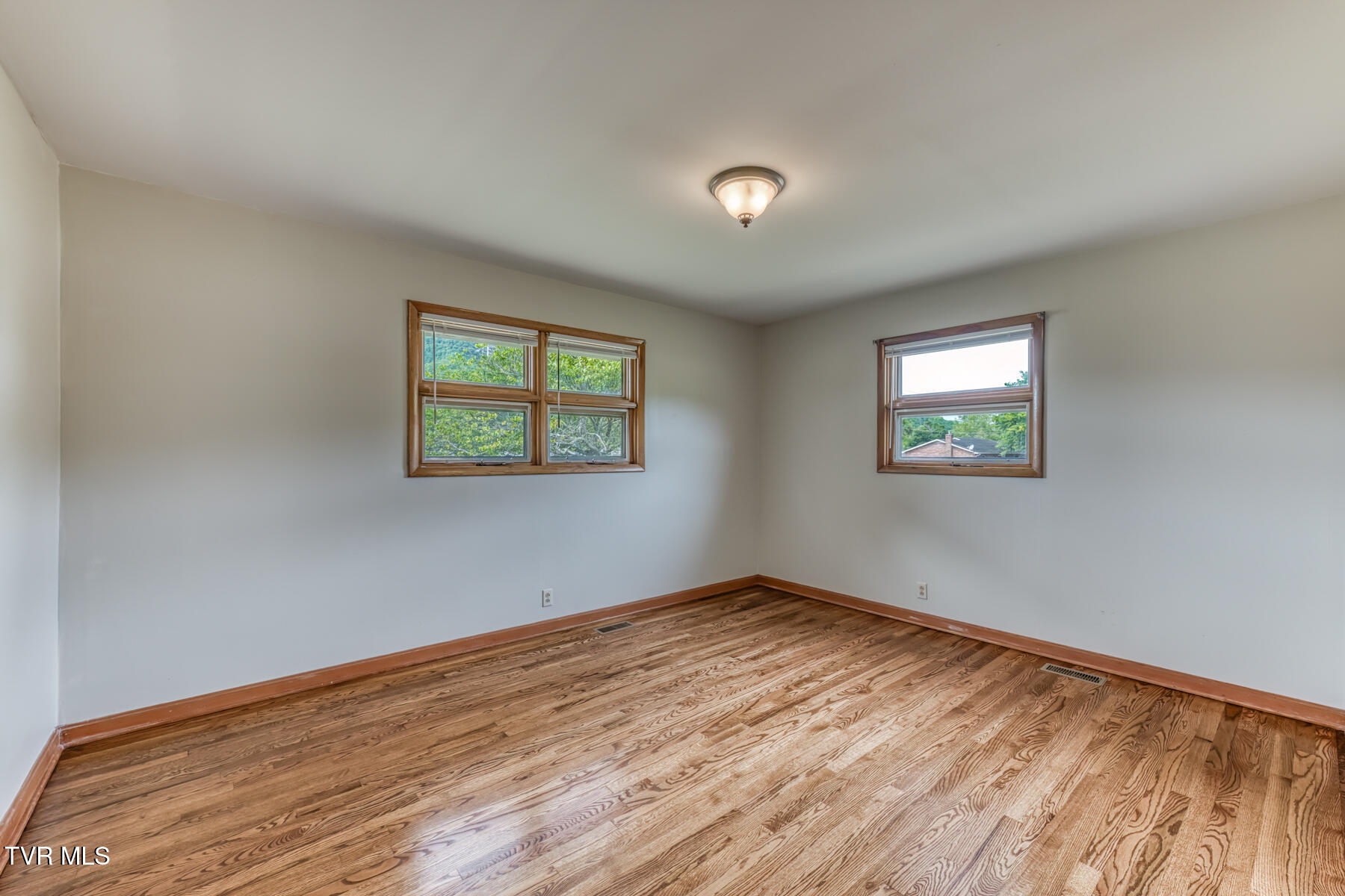 759 1st Avenue Hampton, TN 37658 - Photo 27 of 72 759 First Ave-26