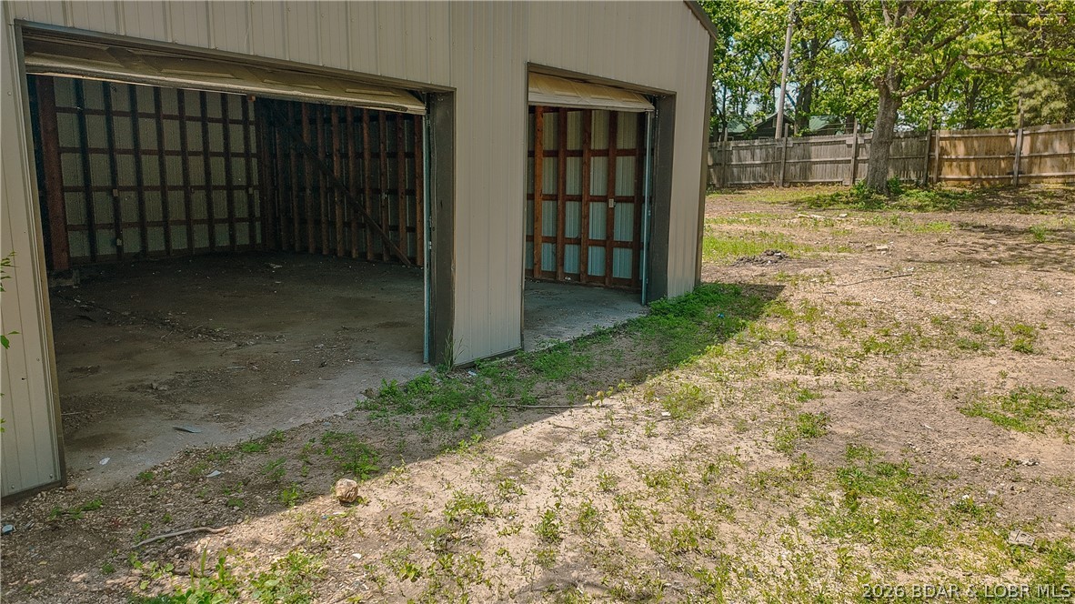 17880 Old W Road Versailles, MO 65084 - Photo 5 of 22