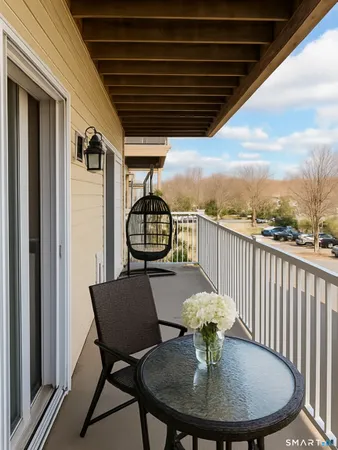 $349,900 | 34 School House Drive, Unit 208, West Hartford, CT 06110