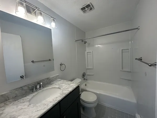 $2,800 | 380 A Great Road, Unit 301, Acton, MA 01720