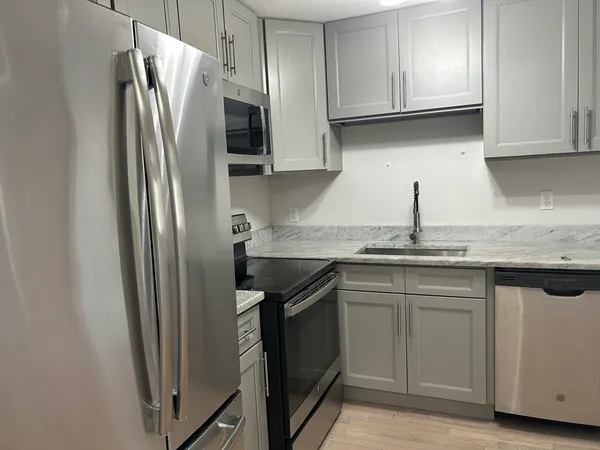 $2,800 | 380 A Great Road, Unit 301, Acton, MA 01720