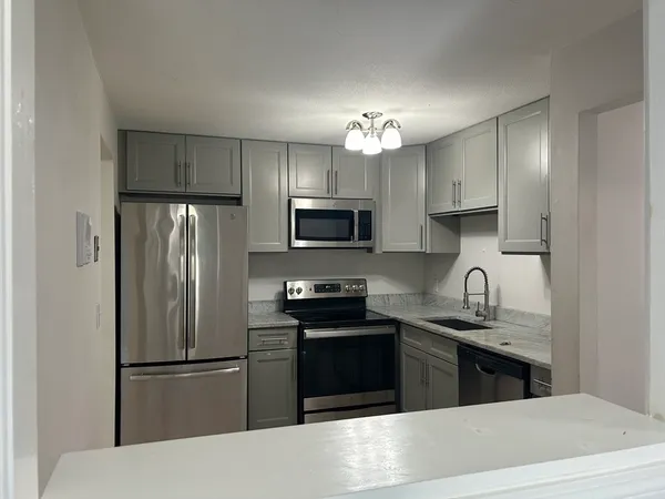 $2,800 | 380 A Great Road, Unit 301, Acton, MA 01720