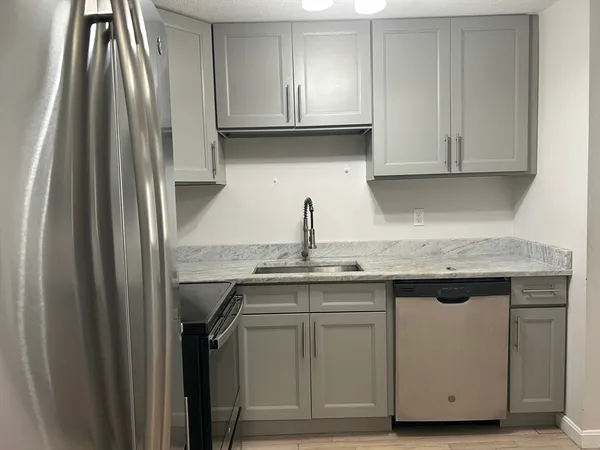 $2,800 | 380 A Great Road, Unit 301, Acton, MA 01720