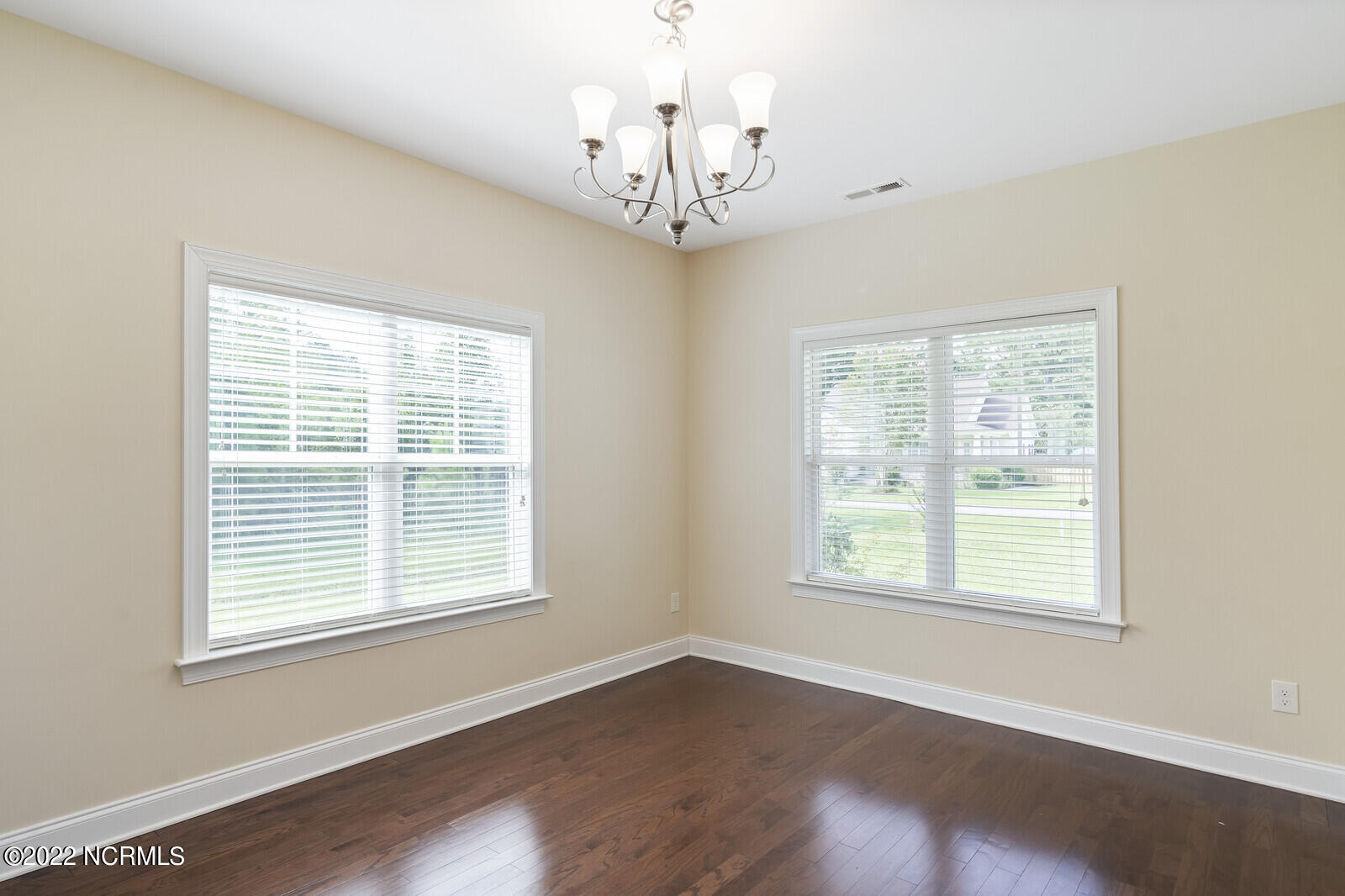 517 Winding Creek Road Rocky Point, NC 28457 - Photo 8 of 49 11_DSC04404_mls