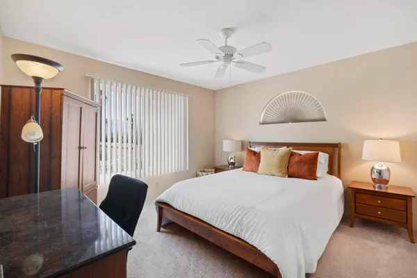 $529,000 | 752 Vista Lago Drive North, Palm Desert, CA 92211