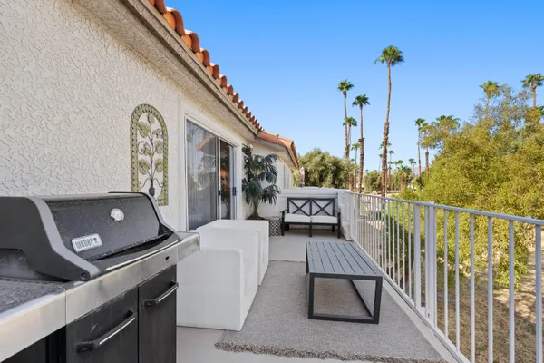 $529,000 | 752 Vista Lago Drive North, Palm Desert, CA 92211