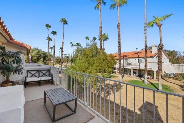 $529,000 | 752 Vista Lago Drive North, Palm Desert, CA 92211