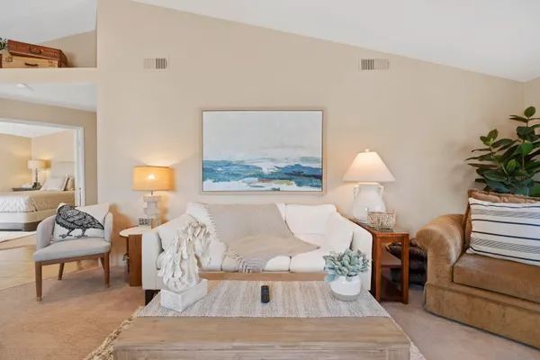 $529,000 | 752 Vista Lago Drive North, Palm Desert, CA 92211