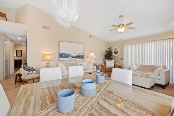$529,000 | 752 Vista Lago Drive North, Palm Desert, CA 92211