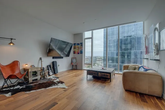 $5,250 | 160 2nd Avenue South, Unit 1504, Nashville, TN 37201