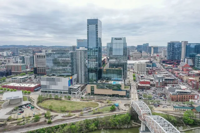 $5,250 | 160 2nd Avenue South, Unit 1504, Nashville, TN 37201