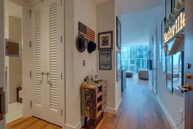 $5,250 | 160 2nd Avenue South, Unit 1504, Nashville, TN 37201