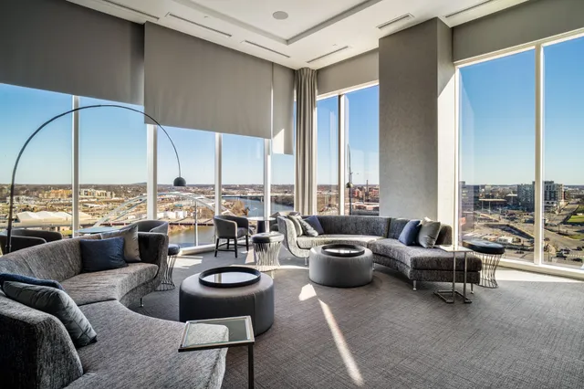 $5,250 | 160 2nd Avenue South, Unit 1504, Nashville, TN 37201