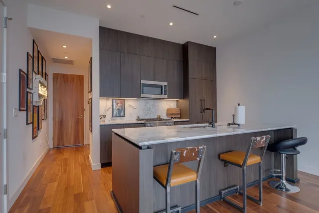 $5,250 | 160 2nd Avenue South, Unit 1504, Nashville, TN 37201