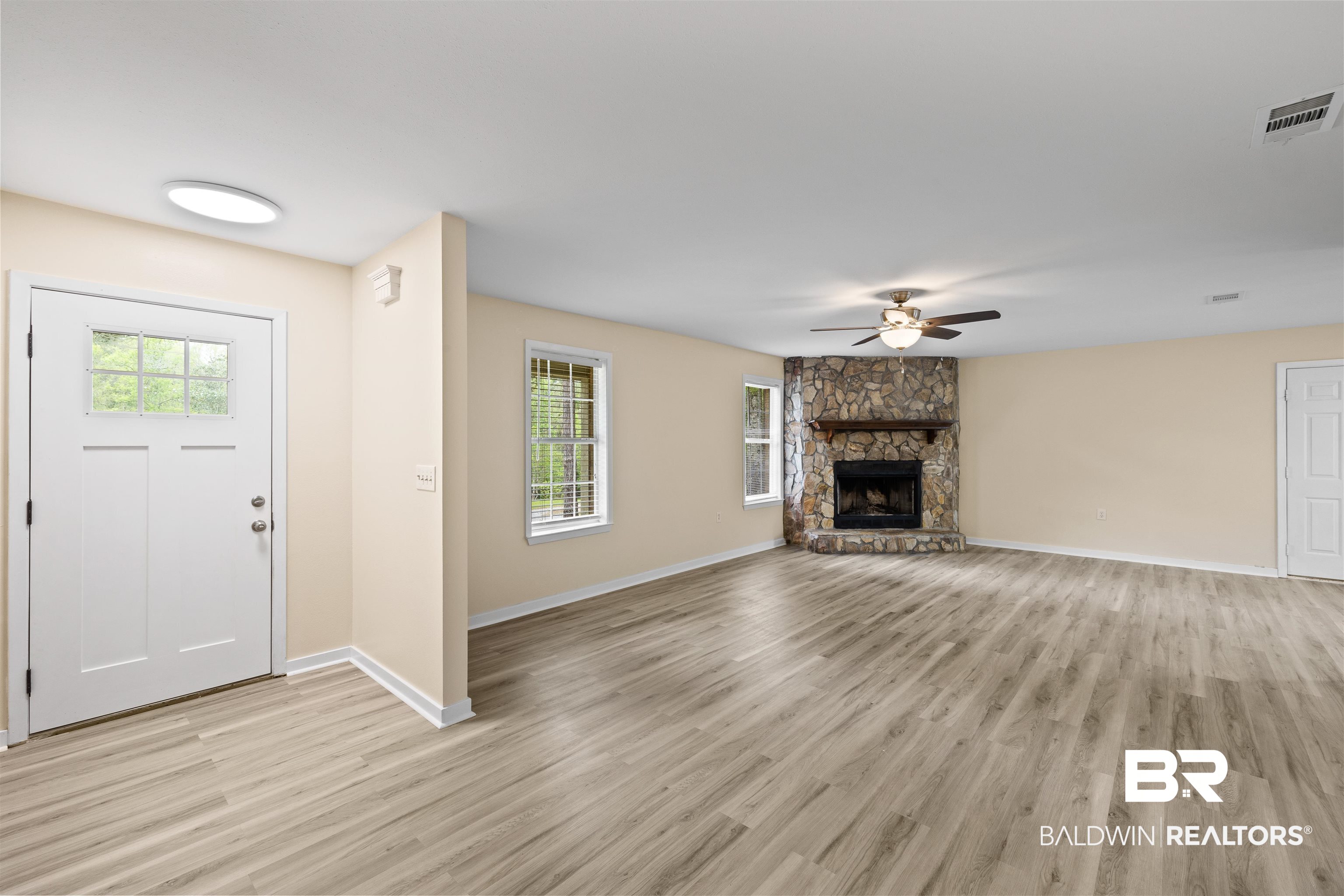 19782 Gunnison Road Fairhope, AL 36532 - Photo 9 of 41