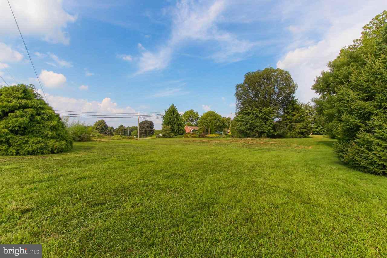 4262 Walters Hatchery Road York, PA 17408 - Photo 20 of 25