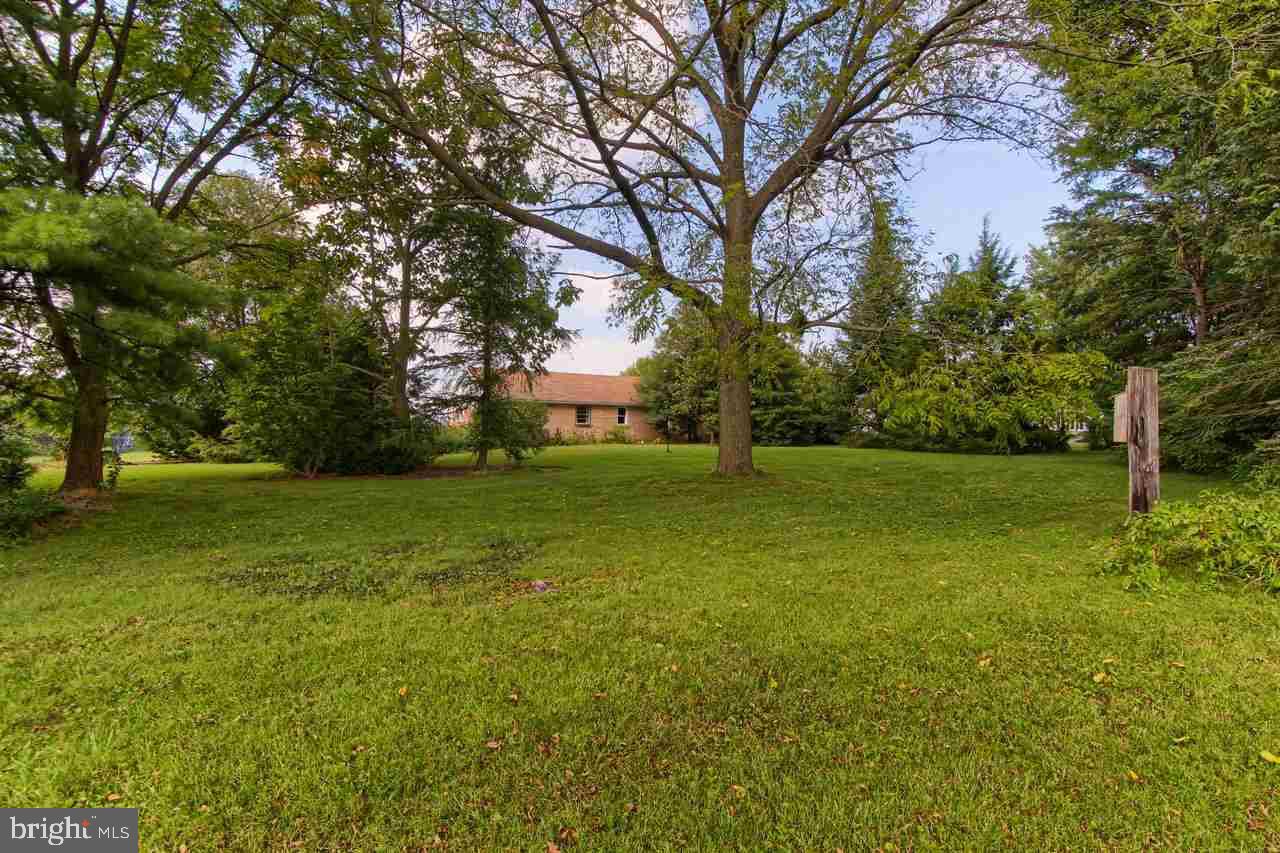 4262 Walters Hatchery Road York, PA 17408 - Photo 23 of 25