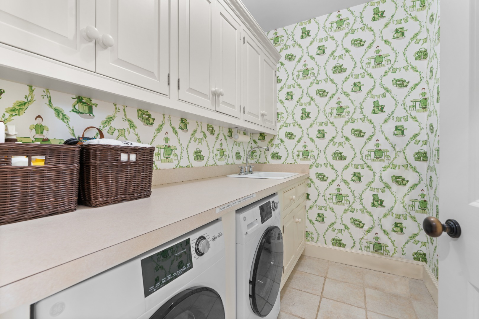 42 Main Street Nantucket, MA 02554 - Photo 15 of 40 a utility room with dryer and washer